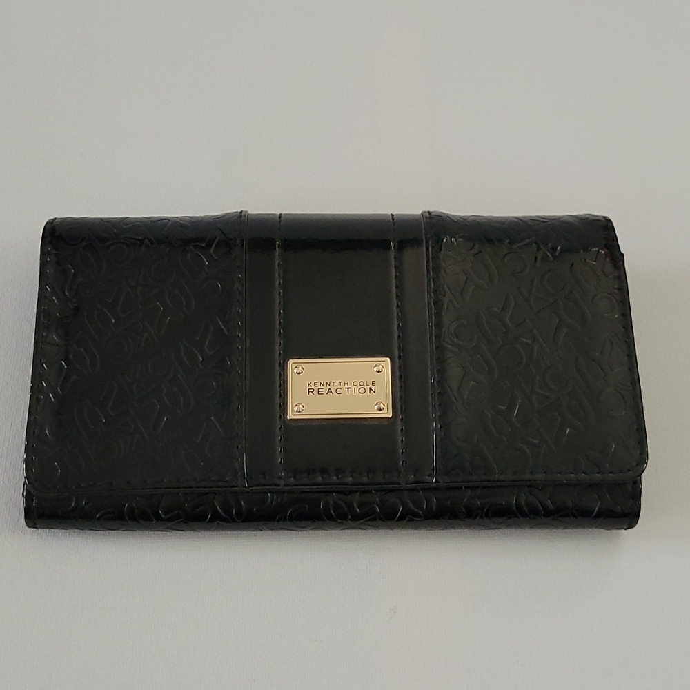 Kenneth Cole Reaction wallet